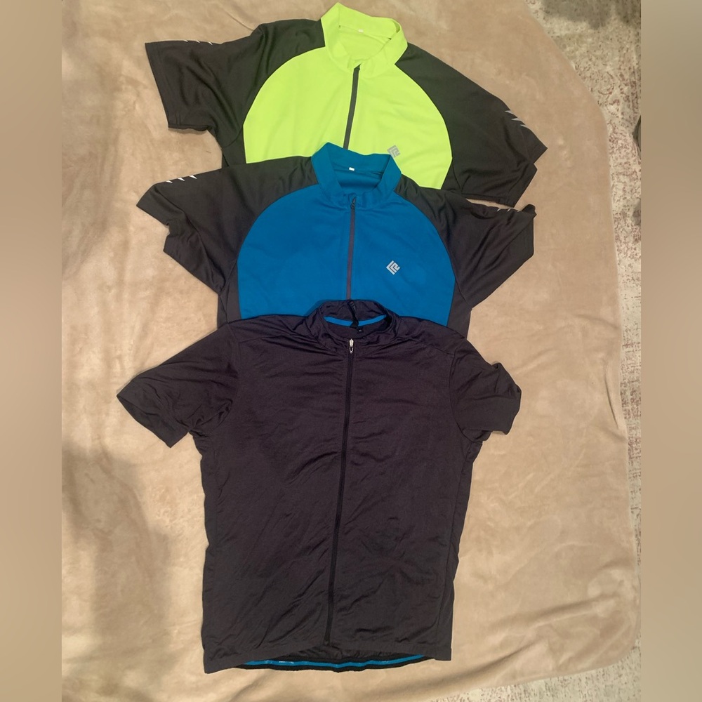 Cycling Tops - Koraman
Size XL